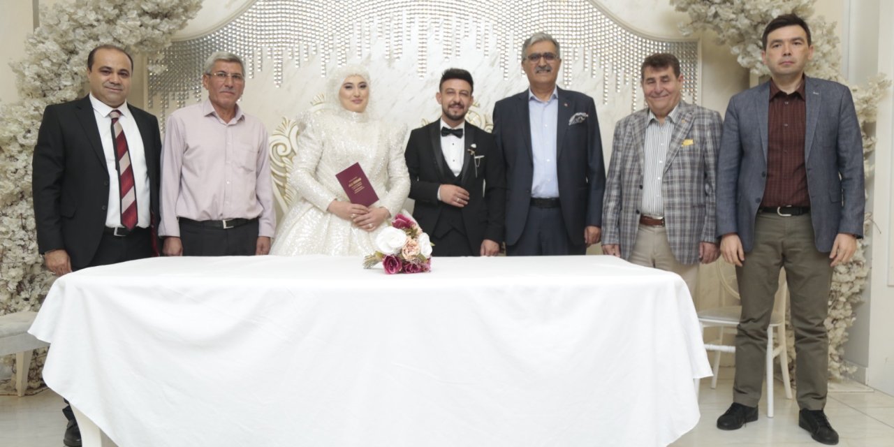 Merve ve Abdulkadir'e mutluluklar