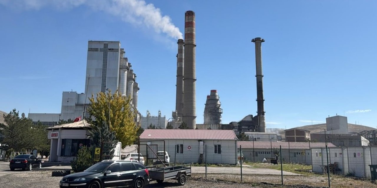 Kangal termik santralindeki yangın söndürüldü