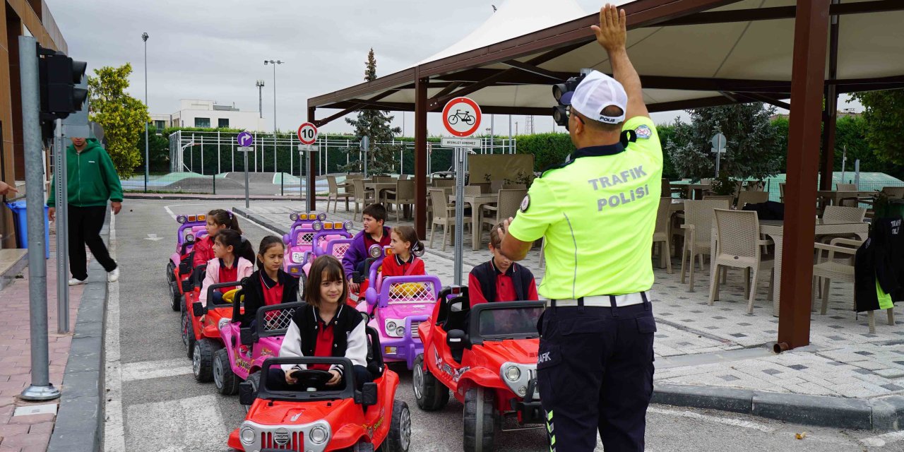 MEGA yeni eğitim dönemine başladı!