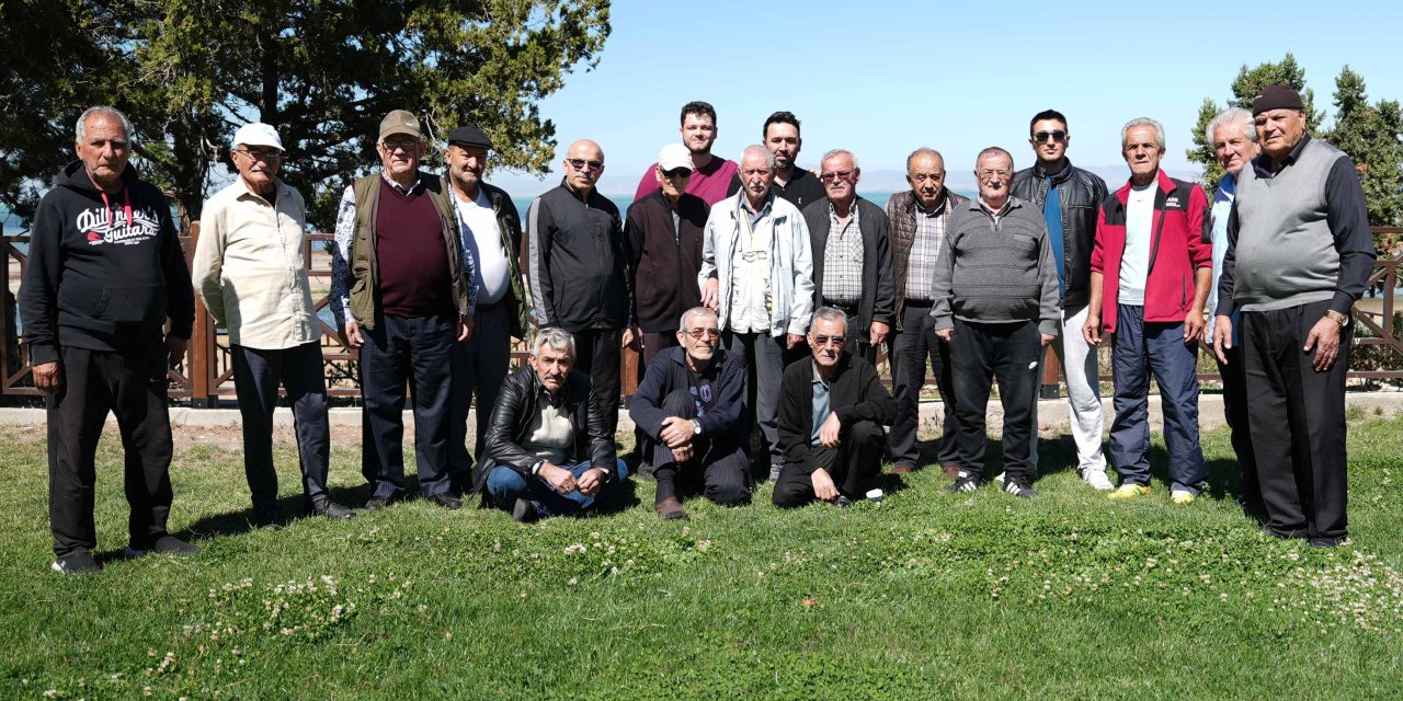 Konya Büyükşehir'den huzurevi sakinlerine kamp