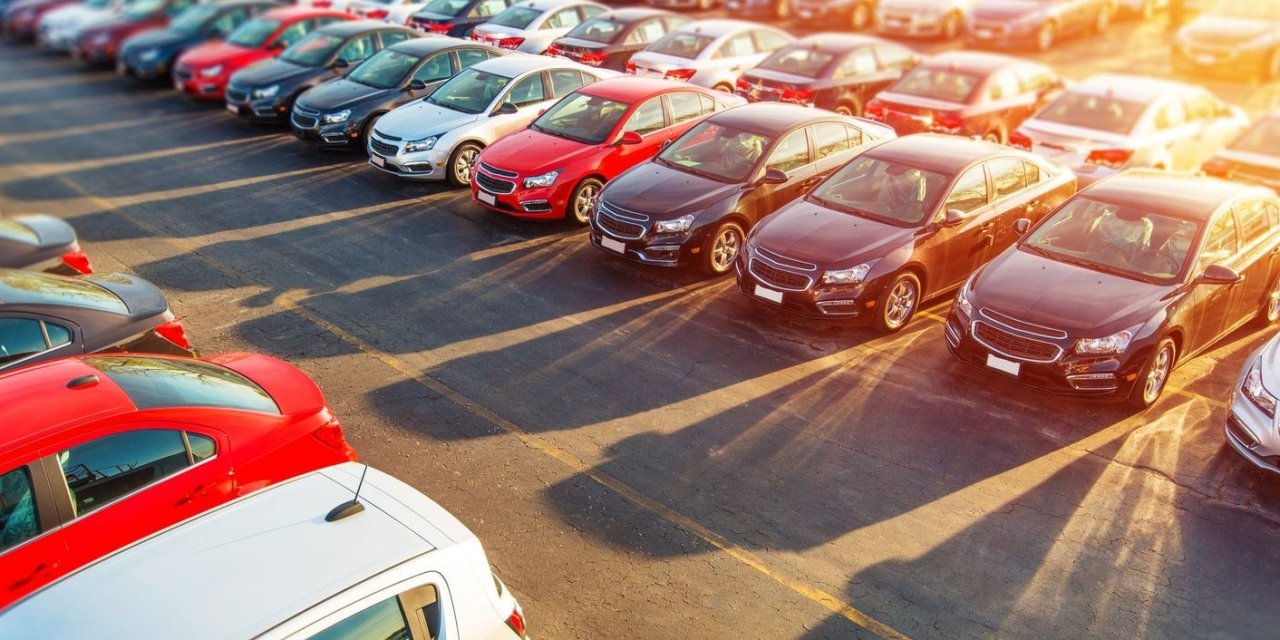 Otomobil pazarı 9 ayda büyüdü