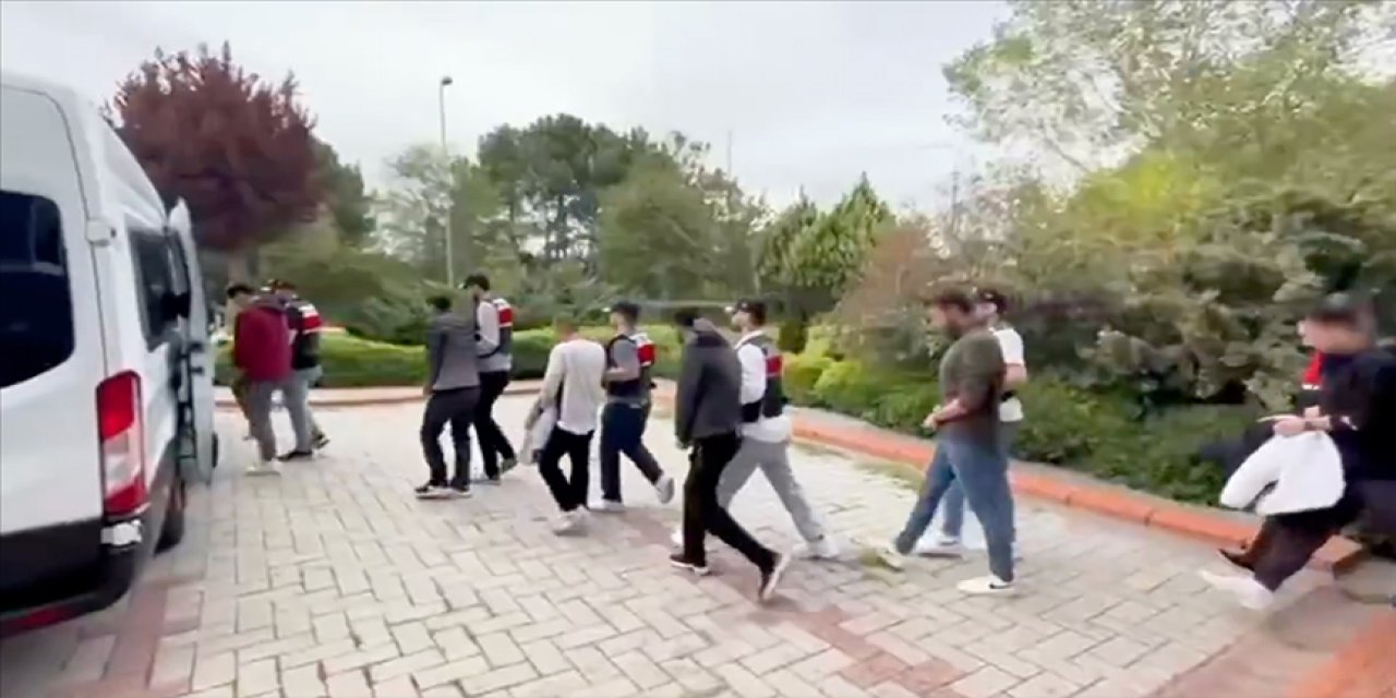 PTT ve HGS adını kullanarak dolandırıcılık yapan 12 şüpheli yakalandı