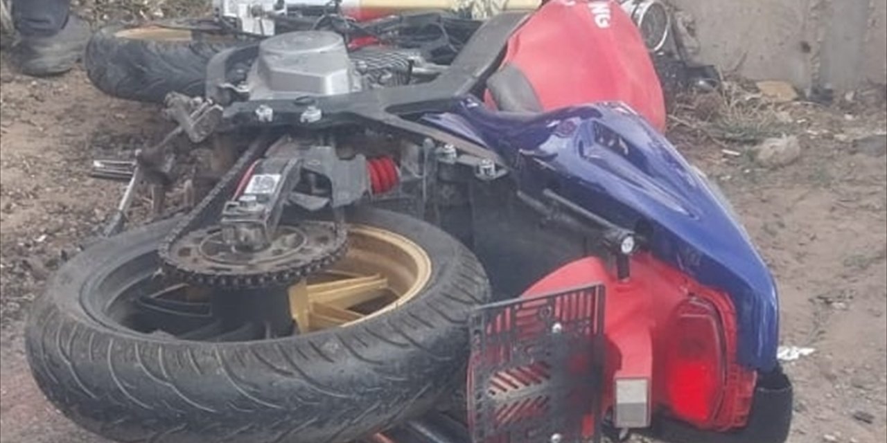 Beyşehir'de otomobille çarpışan motosiklet sürücüsü yaralandı