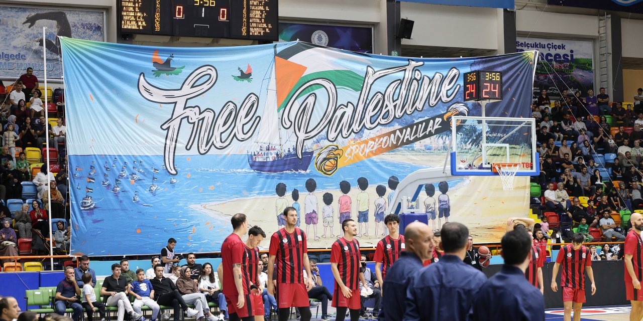 Büyükşehir Belediyespor maçında Gazze için dev pankart