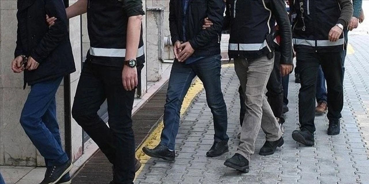 FETÖ'nün finans yapılanmasına darbe