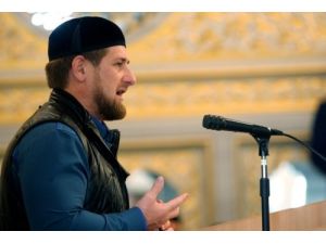 Çeçen Lider Kadirov: Umarov Öldürüldü