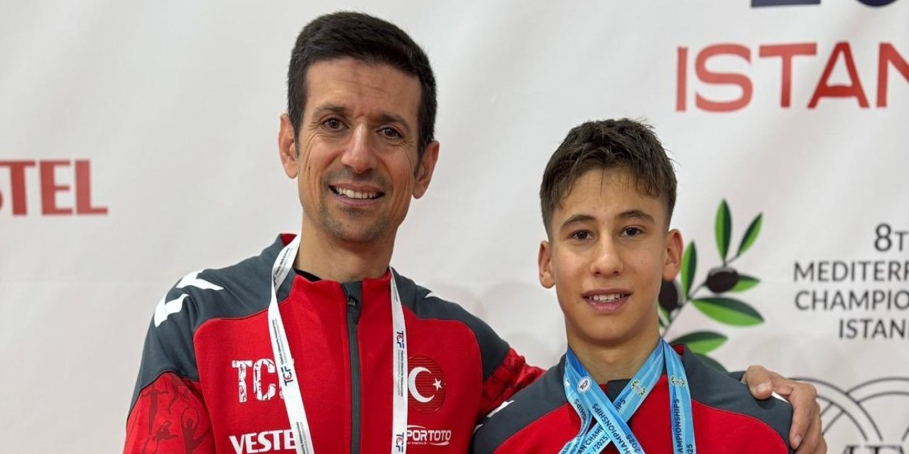 Selçuklulu Mevlüt Kağan’dan bronz madalya