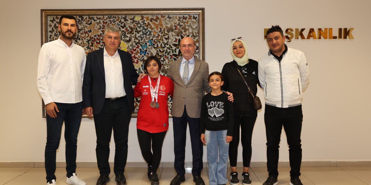 Selçuklu’nun şampiyon sporcusu Başkan Pekyatırmacı’yı ziyaret etti