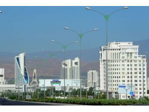 Türkmenistan, 2014'te 41 Milyar Dolar Yatırım Yapacak