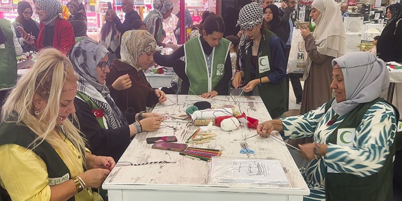 Gazze için hayır çarşısı kuruldu