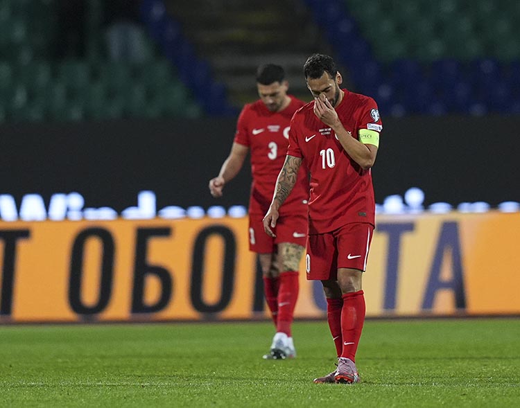 Hakan Çalhanoğlu: 100’e ulaşmak kolay değil
