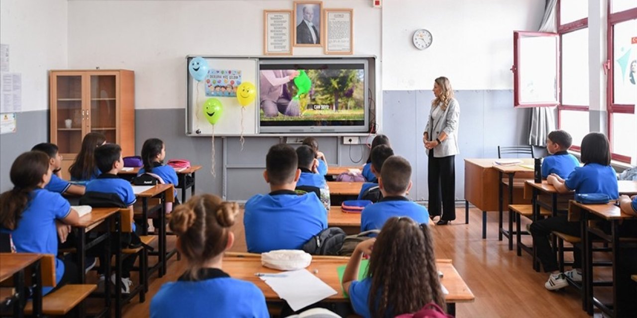 Öğretmen ve veliler kıyafet kararından memnun