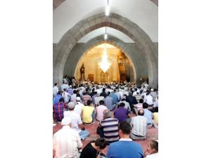 Cuma Hutbesinde Yağmur Duası