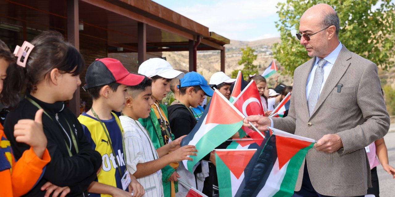 Pekyatırmacı'dan Tabiat Okulu'na ziyaret