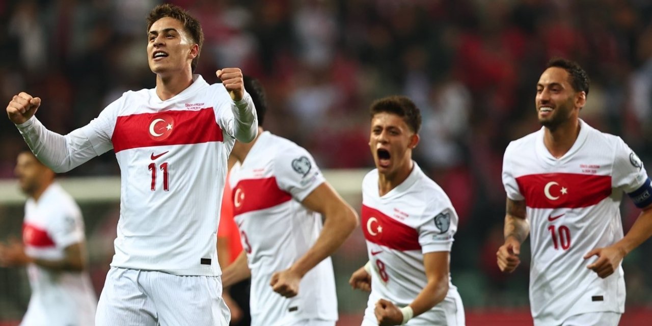 Konyaspor ve Ömer Atiker A Milli Takımı kutladı