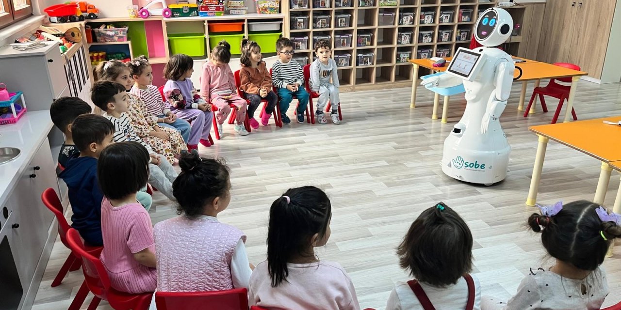 SOBE’den robot destekli eğitim