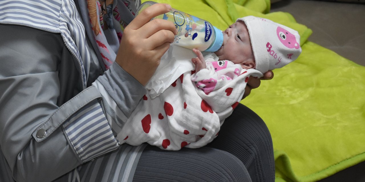Konya'da parmak bebek hayata tutundu