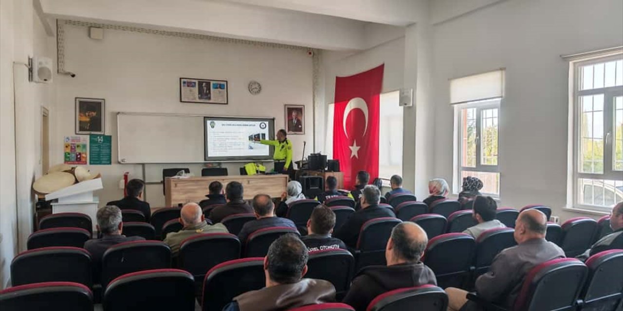 Okul servisleri sürücülerine eğitim