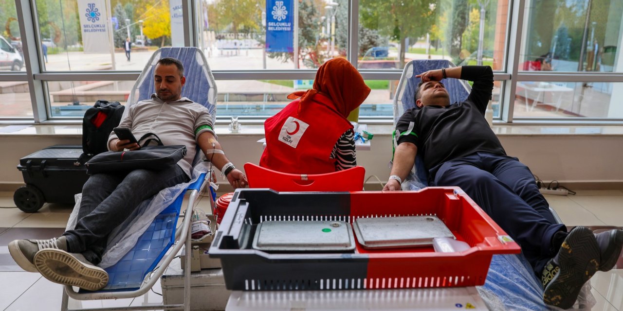 Selçuklu çalışanlarından kan bağışı