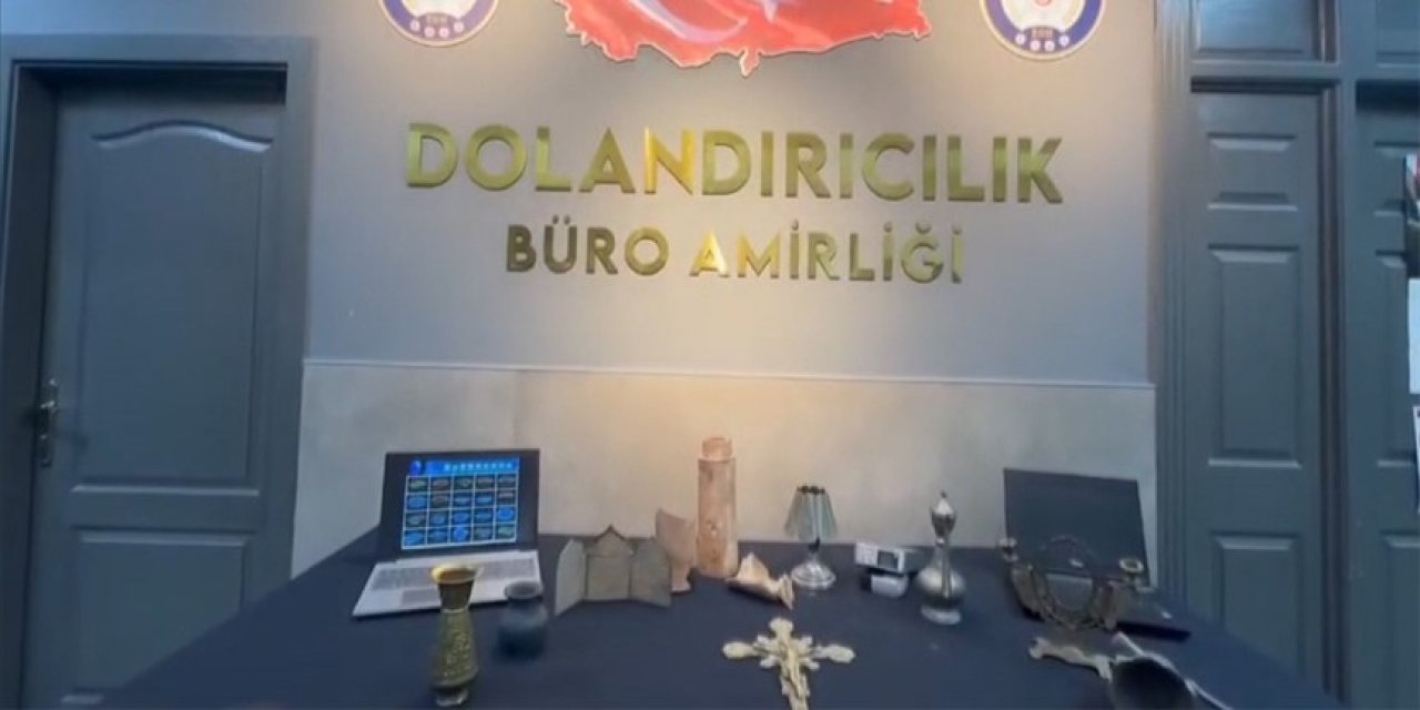 'Define çetesi' çökertildi