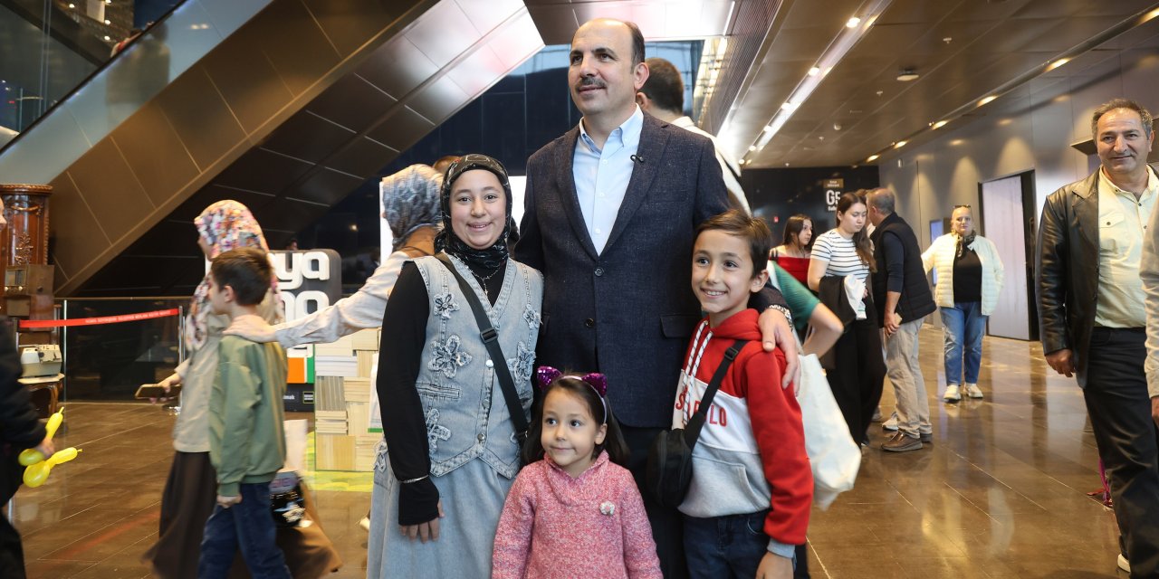 Altay'dan kitapseverlere teşekkür