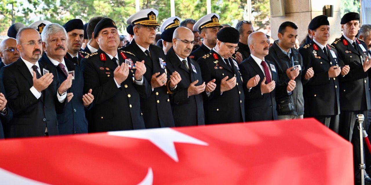 Konyalı Tuğgeneral Akşit son yolculuğuna uğurlandı