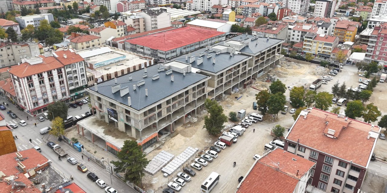 Ticaret merkezinde satış ihale süreci devam ediyor