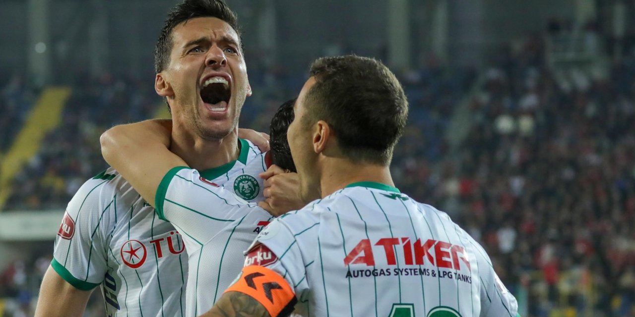 Umut Nayir 10. maçta 5. golünü attı