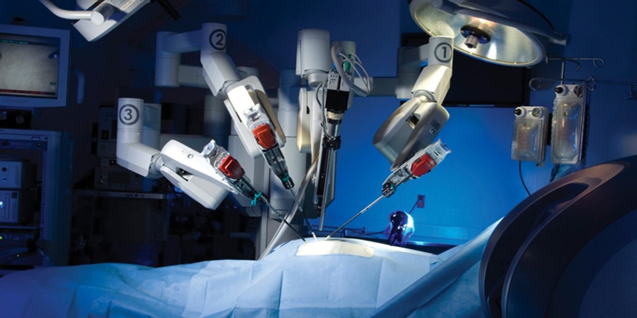 Sağlıkta robotik cerrah yer alacak