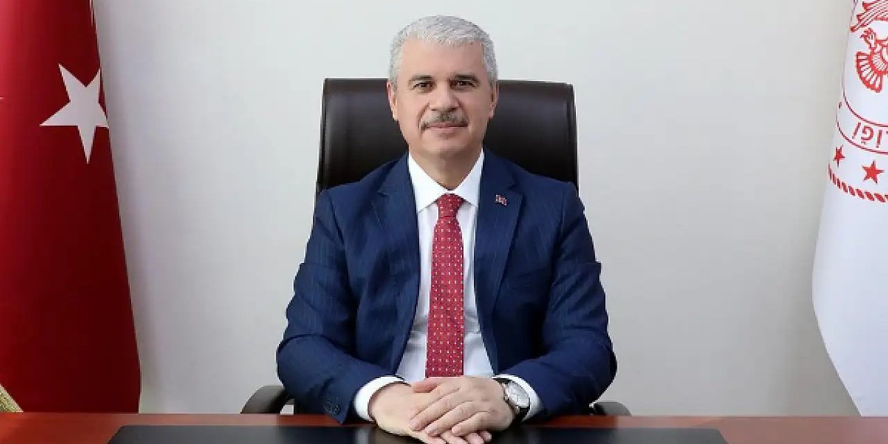 Akın: 29 Ekim'de millet yeniden doğdu