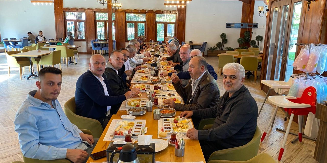 Konya'da 44 yıl sonra mezunlar buluştu