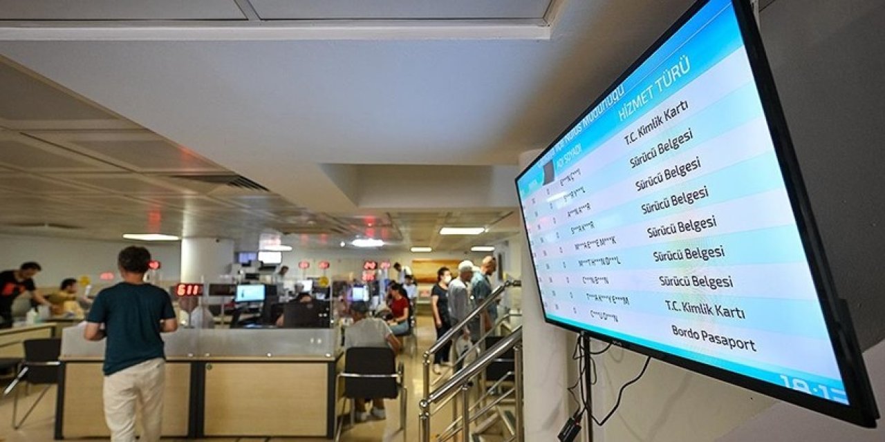 Bir haftada 115 bin kişi ehliyetini yeniledi