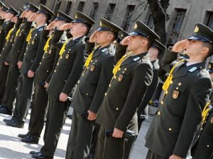 Bir 'torba' da askerler için geliyor!