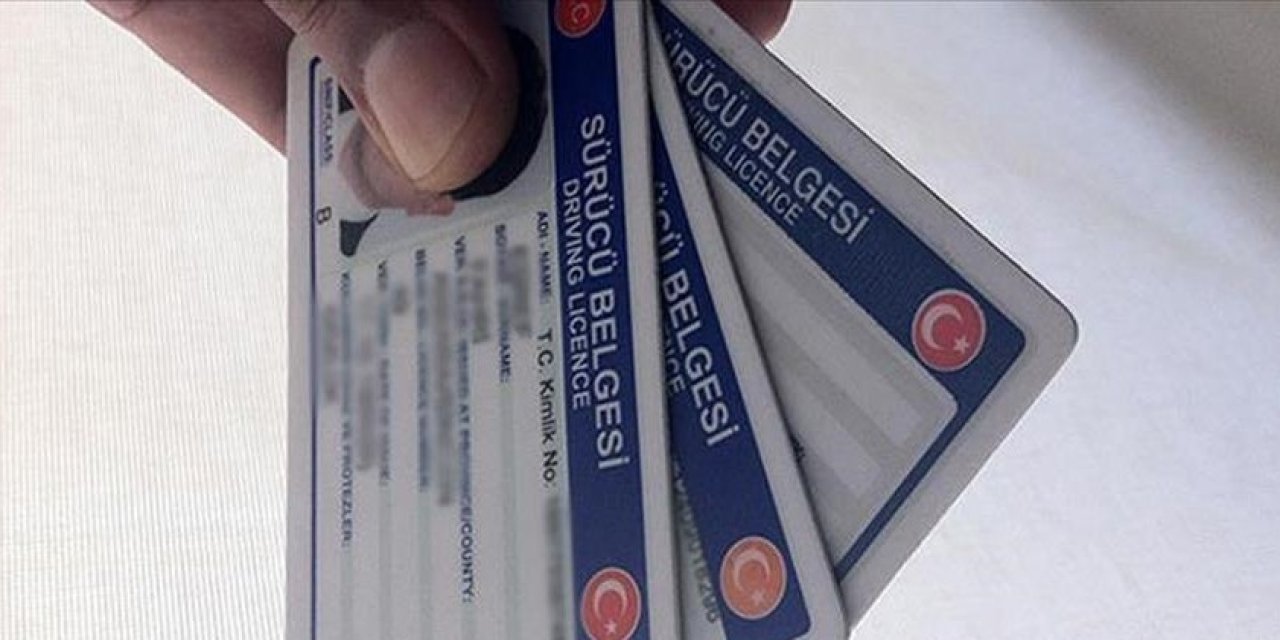 Eski ehliyetlerin yenilenme süresi yarın doluyor