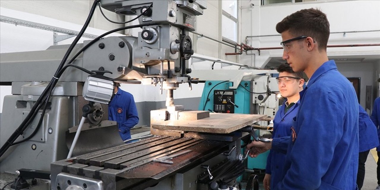 İhtisaslaşmış meslek liseleri yaygınlaşacak