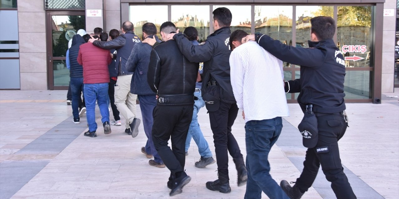 Konya ve 18 ilde dolandırıcılık operasyonu