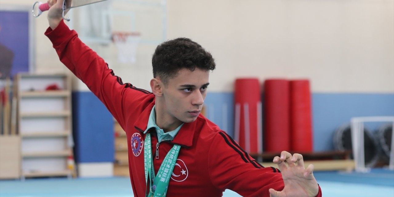 Milli Wushucu Furkan Osman Sayıner'in hedefi büyük