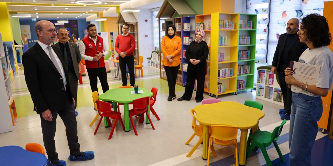 Pekyatırmacı'dan yeni nesil kütüphaneye ziyaret