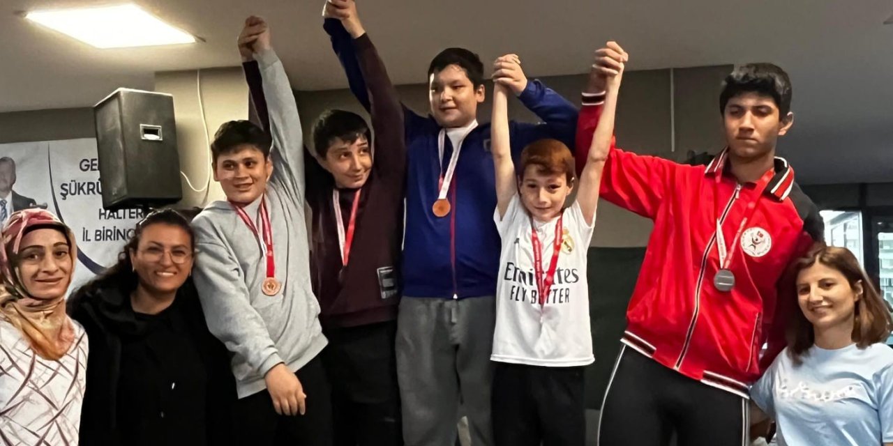 Haltere Karatay Belediyespor damgası