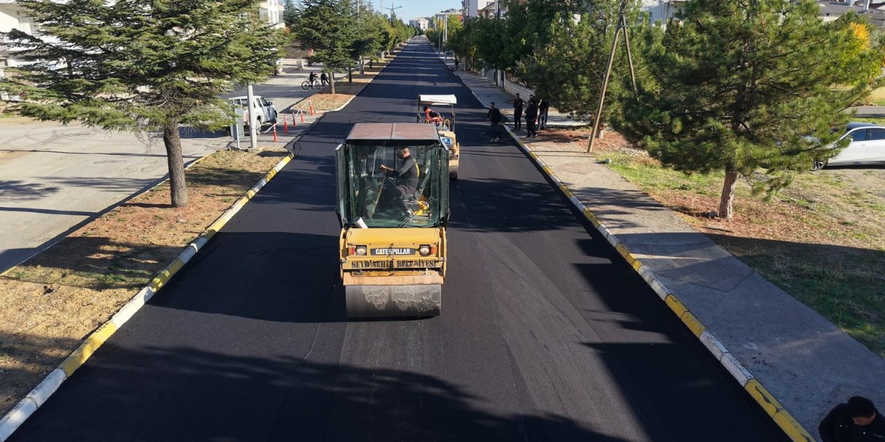 Seydişehir'de asfalt çalışmaları sürüyor