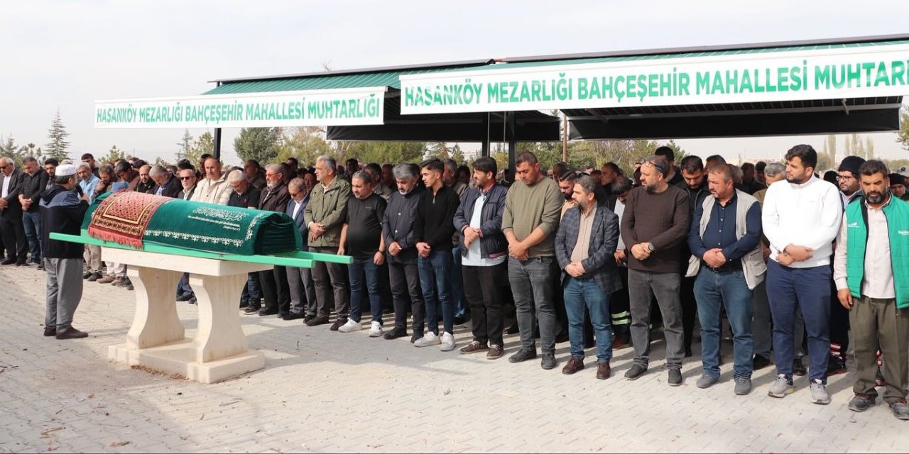 Şekerci dualarla toprağa verildi