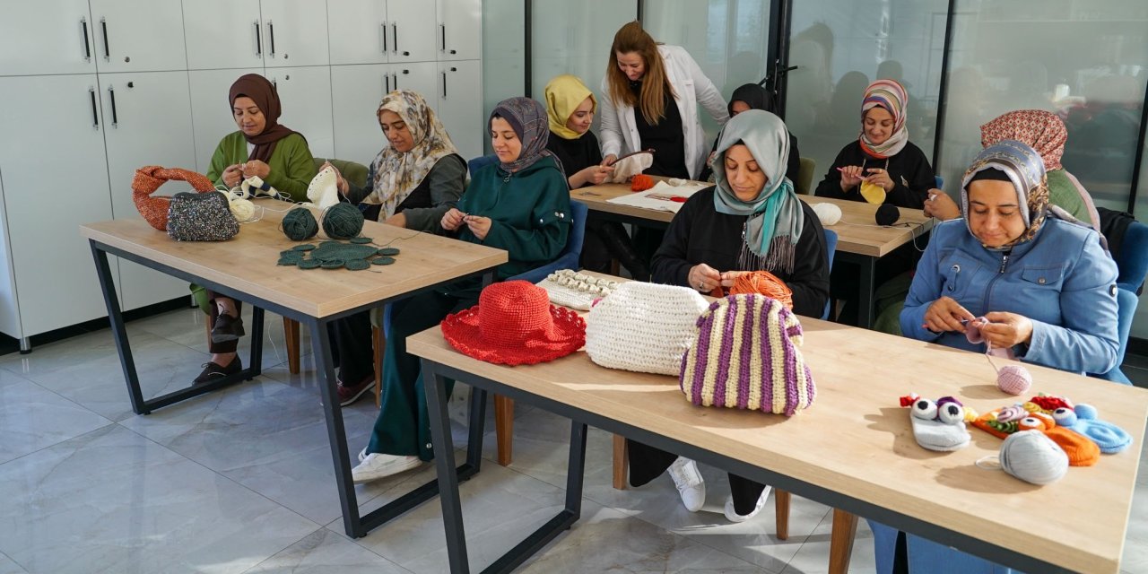 DOSD Meram'dan annelere özel etkinlik