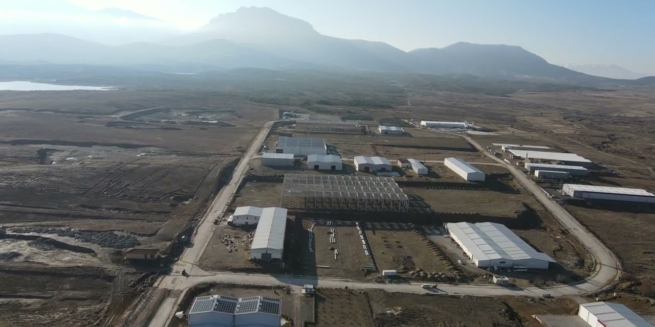 Belediye esnafa taksitle dükkan satacak