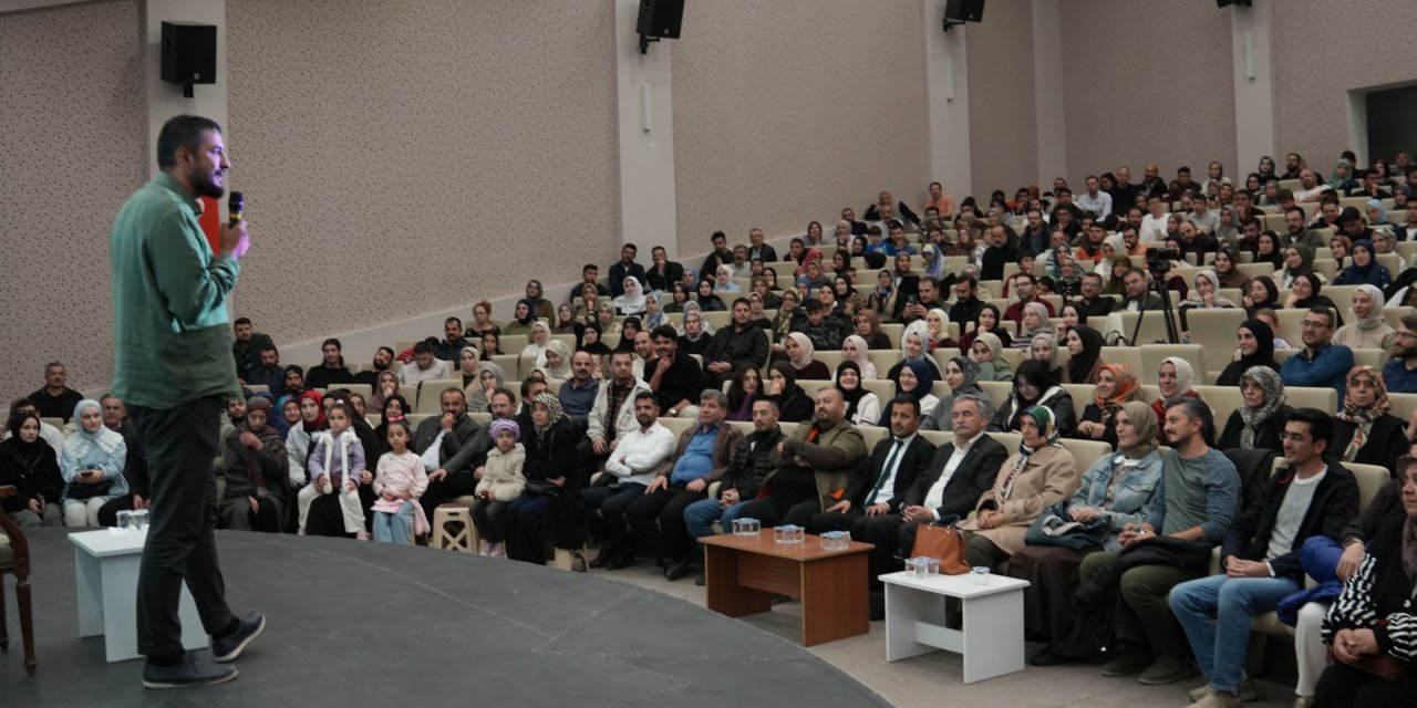 Altay'dan şehir konferanslarına davet