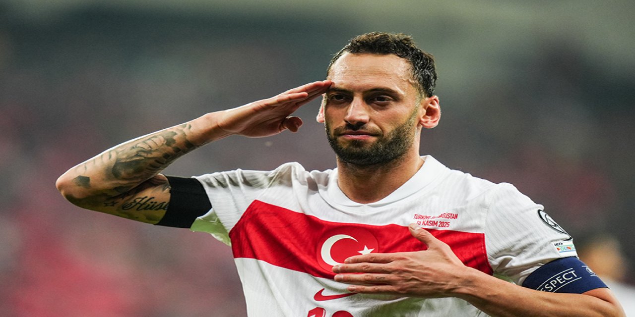 Hakan Çalhanoğlu 3. sıraya yükseldi