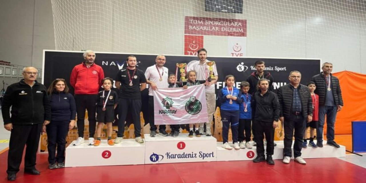 Masa tenisine Karatay damgası vuruldu