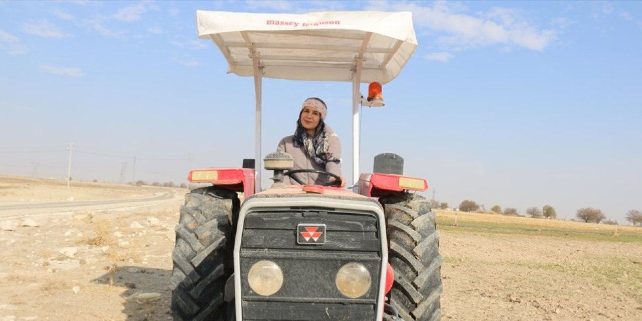 Çiftçi babanın en büyük destekçisi kızı oldu