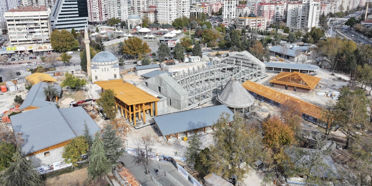 Şehir Kütüphanesi yükseliyor