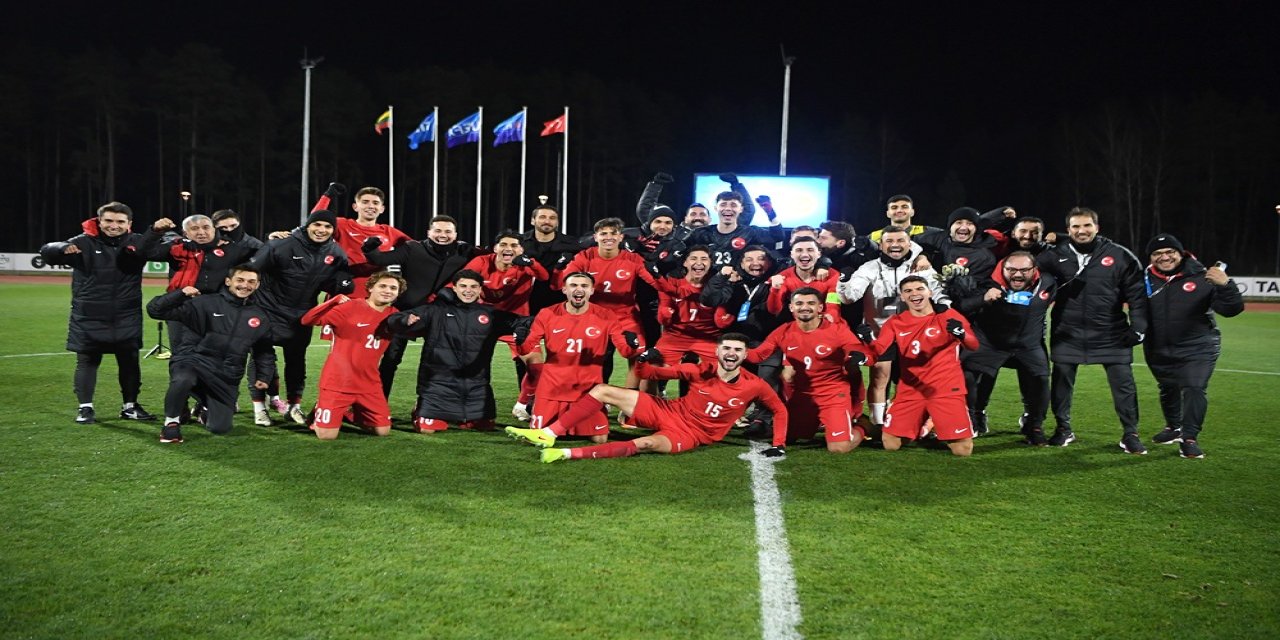 Deniz Ertaş ve Melih Bostan milli takımdan mutlu dönüyor