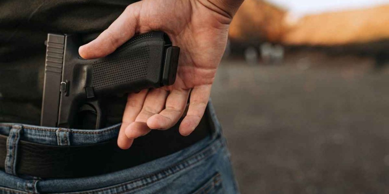 Konya'da ruhsatsız silah taşıyan kişi tutuklandı